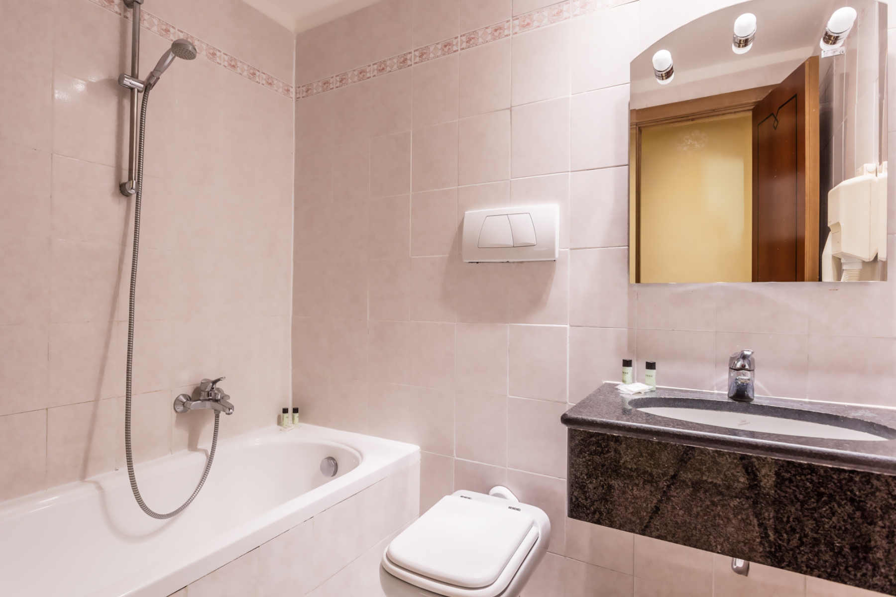 HOTEL NOTO